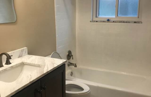 Pet Friendly, Renovated Home in Fox School District Gallery 4