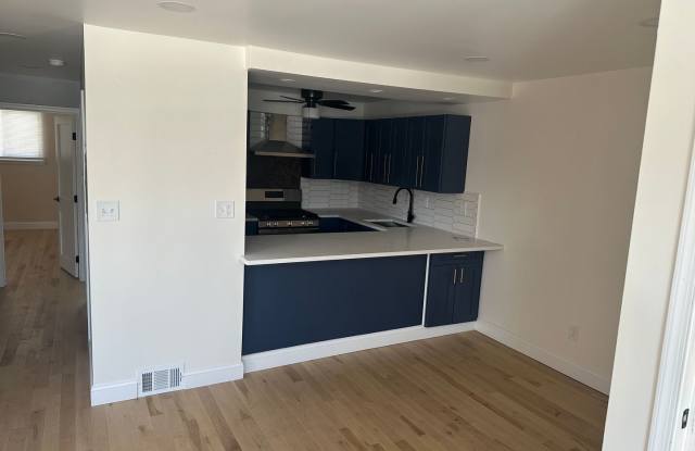 4407 ROSEMONT AVENUE photos photos