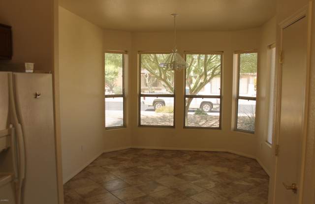 16525 W ARROYO Court Gallery 3