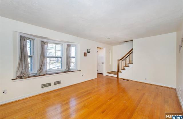 93 Elycroft Parkway Gallery 3