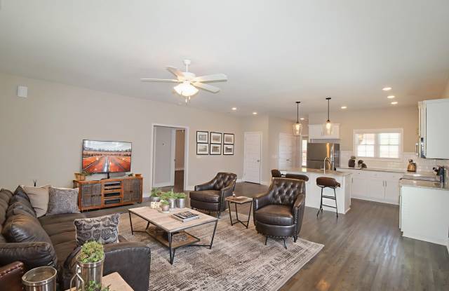 22 Grove Circle photos photos