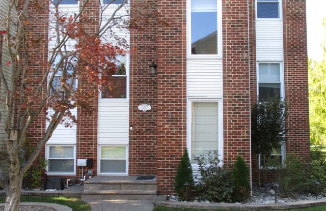 2454 Vineyard Ln - 2454 Vineyard Lane, Crofton, MD 21114