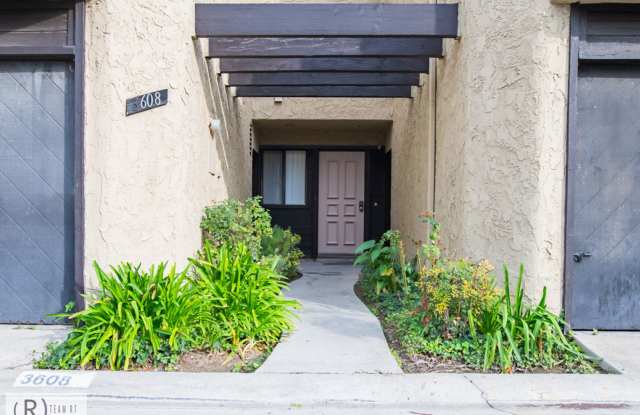 Remodeled 3-Bedroom Home in Woodside Park with Pool & Rowland Unified Schools ! Gallery 1