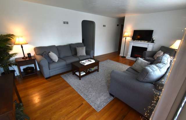3 Bedroom Home located in Camp Hill PA Gallery 3