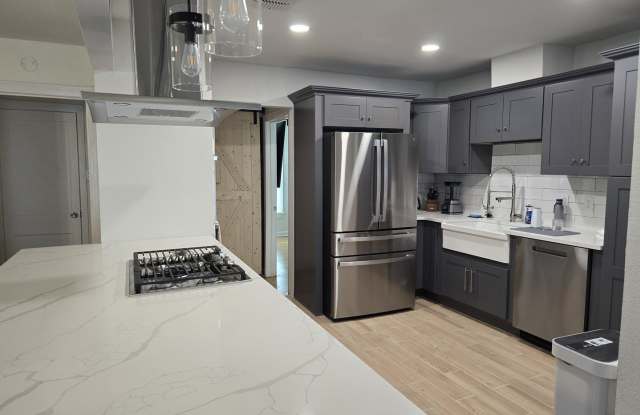 122 Leming Gallery 3