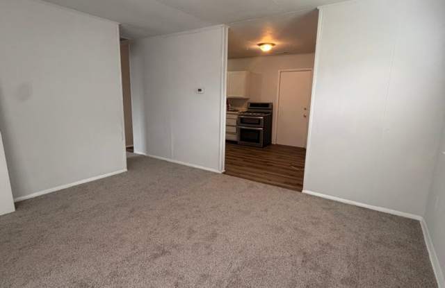 Move In Ready 3 Bedroom Ranch! Gallery 3