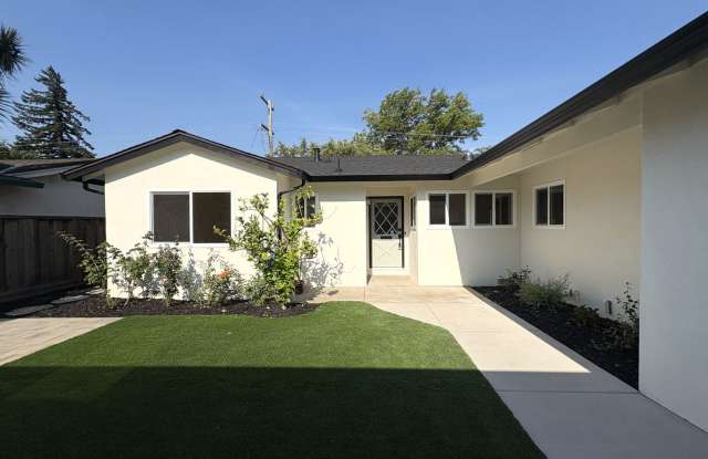 Beautifully Renovated 3-Bedroom, 2-Bathroom Duplex in Sunnyvale Gallery 4