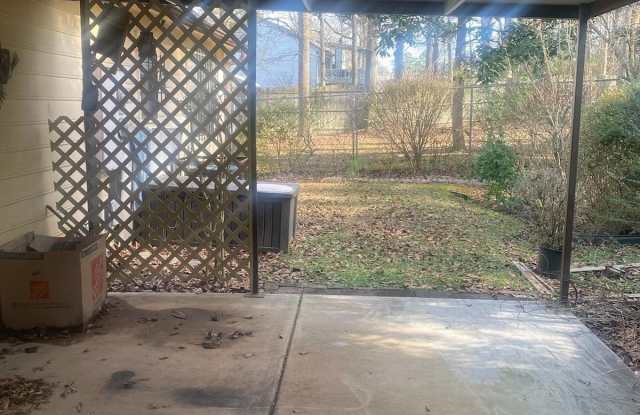 4002 Hawthorne Circle Gallery 2