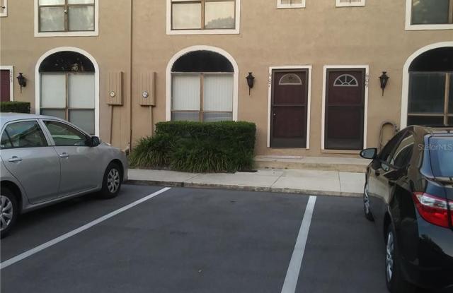 607 CASA PARK COURT E - 607 Casa Park Court East, Winter Springs, FL 32708