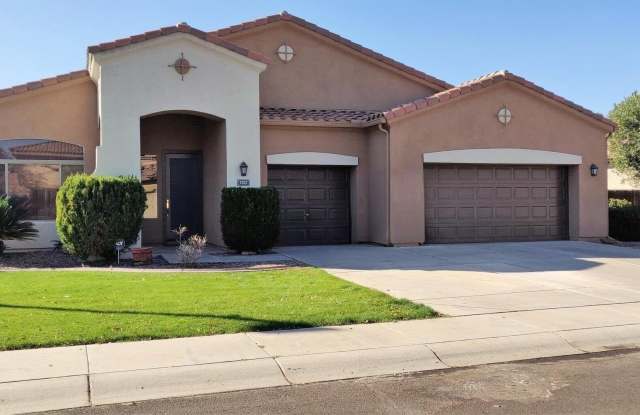 1021 W HORSESHOE Avenue photos photos