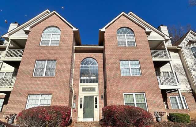 9811 LAKE POINTE Court unit: 104 photos photos