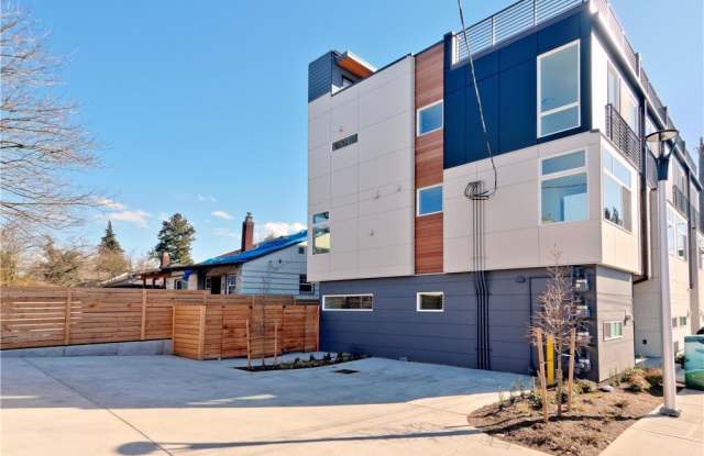 4604 Phinney Avenue North - 4604 Phinney Ave N, Seattle, WA 98103