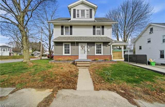 437 Erie Street photos photos