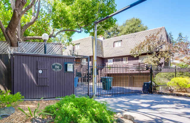 190 East Okeefe Street - 1, #7 Gallery 2