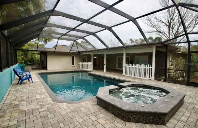 2079 SWAN LANE - 2079 Swan Lane, Safety Harbor, FL 34695