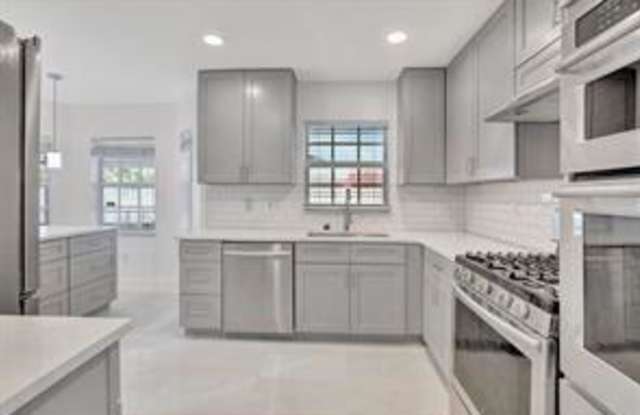 2410 Northwest 137th Terrace Gallery 3