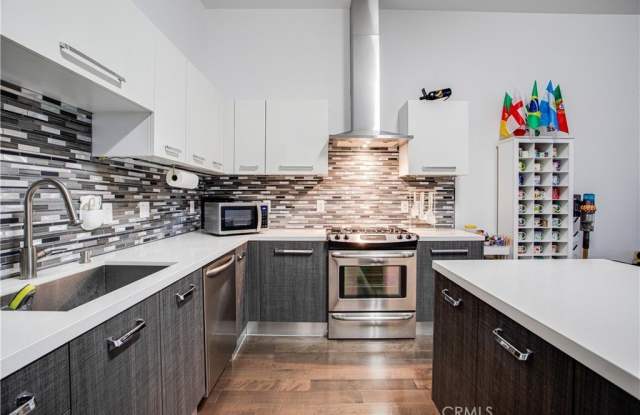 433 Pine Avenue photos photos