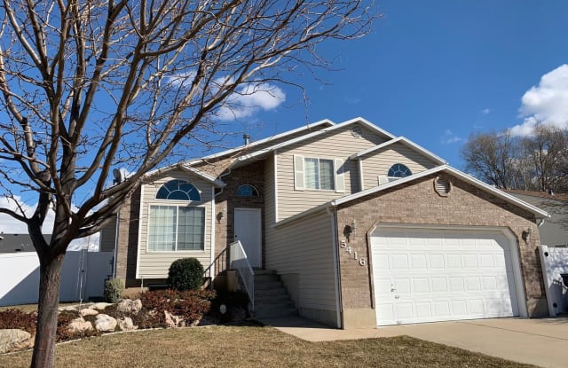 5416 South 3375 West - 5416 South 3375 West, Roy, UT 84067