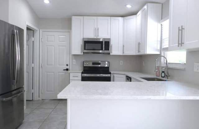 1037 Island Manor Drive, Greenacres, FL 33413 photos photos