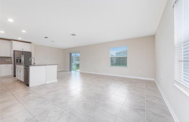 2843 ALDER BERRY Boulevard Gallery 3