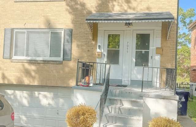 7055 Amherst Avenue - 7055 Amherst Avenue, University City, MO 63130