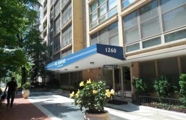 Westend/Dupont Gem! photos photos