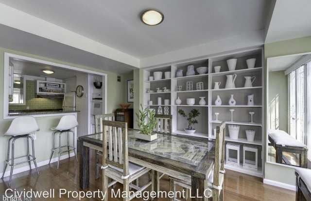 1755 Harvard St NW Gallery 2