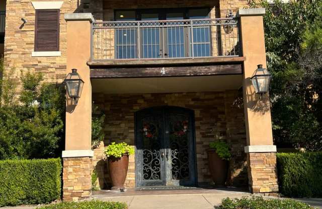 Stunning 2 Bedroom 2 Bathroom Gated Condo located at 422 Chenal Woods in Little Rock, Arkansas Gallery 4