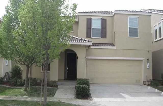 IMMACULATE NATOMAS 4/3 plus office! Please reference full ad for viewings. photos photos IMMACULATE NATOMAS 4/3 plus office! Please reference full ad for viewings. photos photos