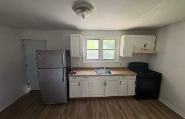 2 Bed, 1 bath for rent Gallery 3