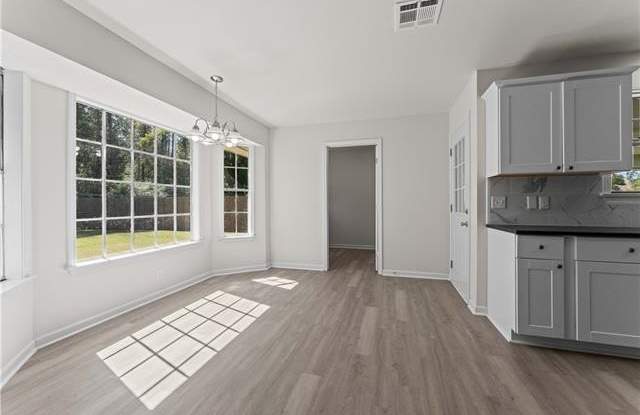 219 WILDWOOD Drive Gallery 4
