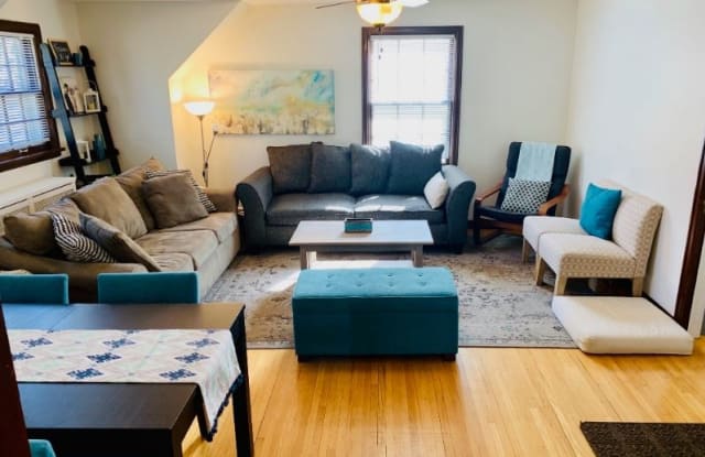 1608 Thomas Ave Upper - 1608 Thomas Avenue West, St. Paul, MN 55104