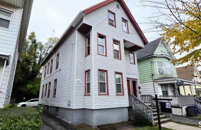 186 Farren Avenue unit: 2 photos photos