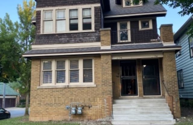 2774 N 44th Street upper - 2774 North 44th Street, Milwaukee, WI 53210