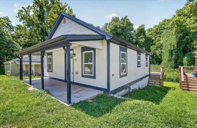 403 Spring Court photos photos