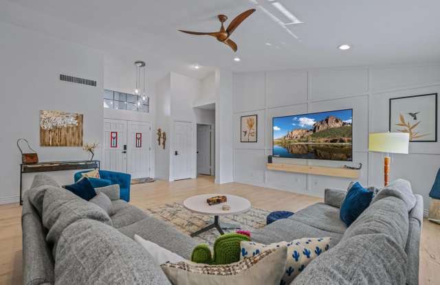 5449 E Phelps Road Gallery 3