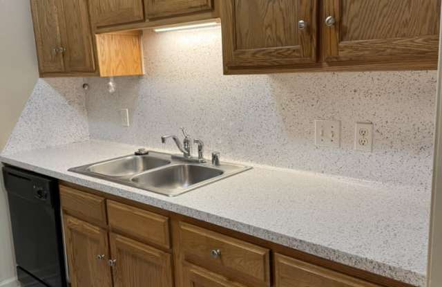 5547 Springvale Road photos photos