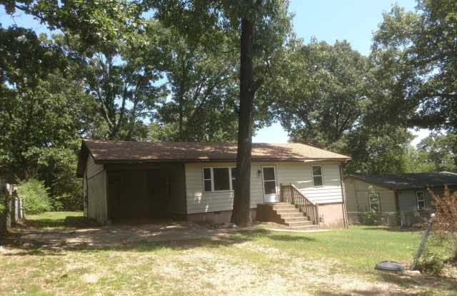 Vibrant 3 bedroom 1 bathroom photos photos