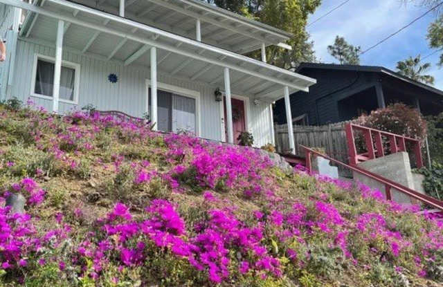 5426 Ebey Avenue photos photos