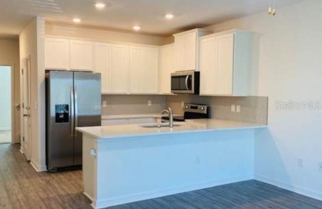 Gorgeous 3BR/2.5BA Townhome in Sea Forest Beach Club Gallery 4