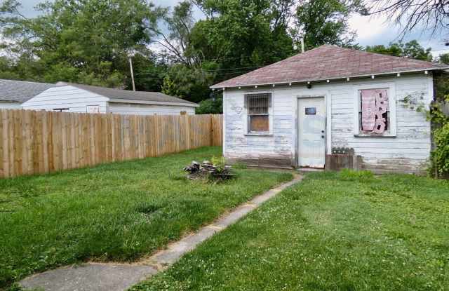 1506 South Avenue Gallery 3