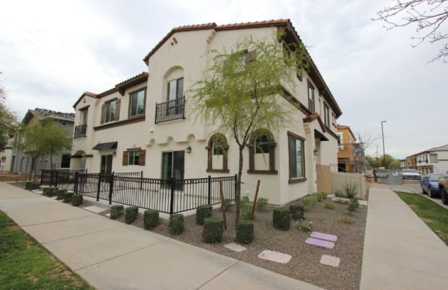 2733 S Catherine Dr - 2733 South Catherine Drive, Gilbert, AZ 85295