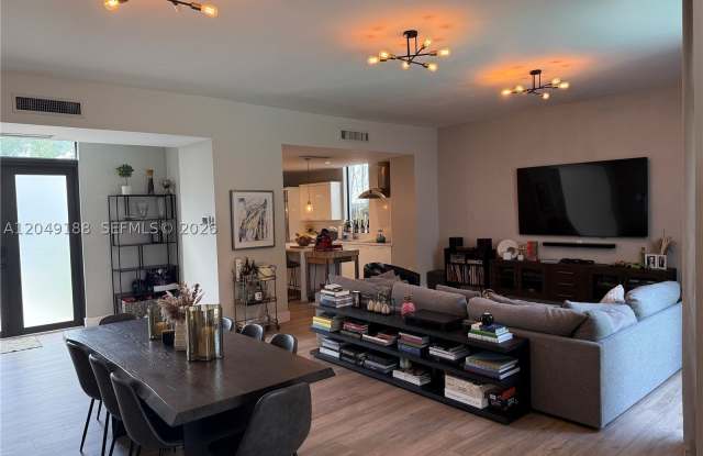 8631 Arboretum Ln Gallery 3