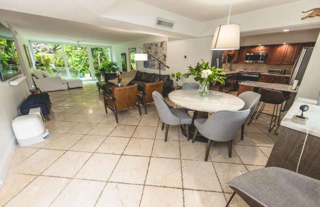 501 SW 11th Place unit: 101 photos photos