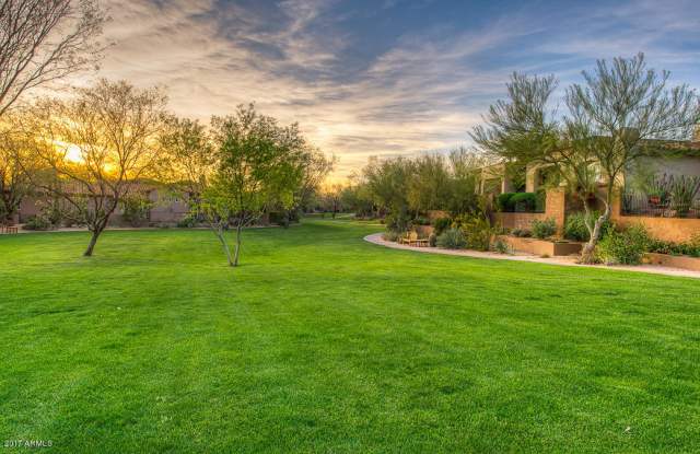8867 E Mountain Spring Road Gallery 4