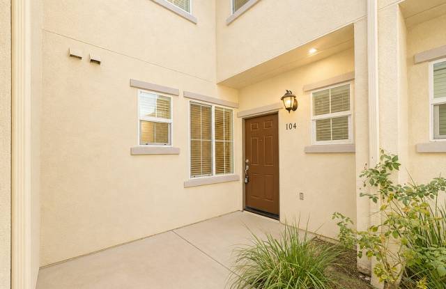 3 Bedroom condo in Lake Elsinore photos photos