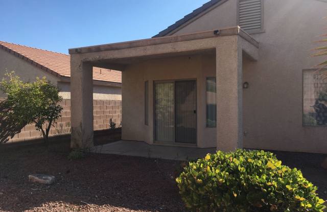 531 Kings Links St - 531 Kings Links Street, Henderson, NV 89012