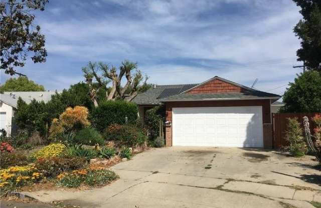 8058 wynne ave - 8058 Wynne Avenue, Los Angeles, CA 91335