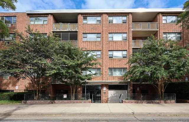 100 Clinton Avenue Gallery 2