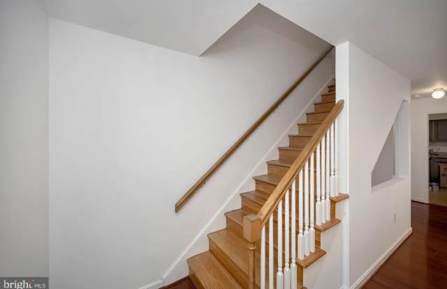 130 FALMOUTH DRIVE photos photos